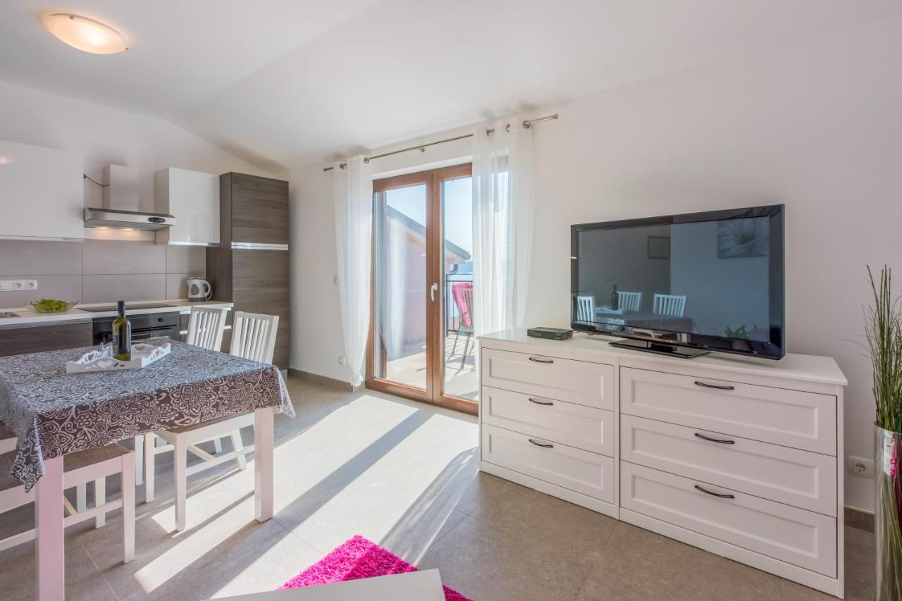 Anton 1 Apartment Crikvenica Ngoại thất bức ảnh