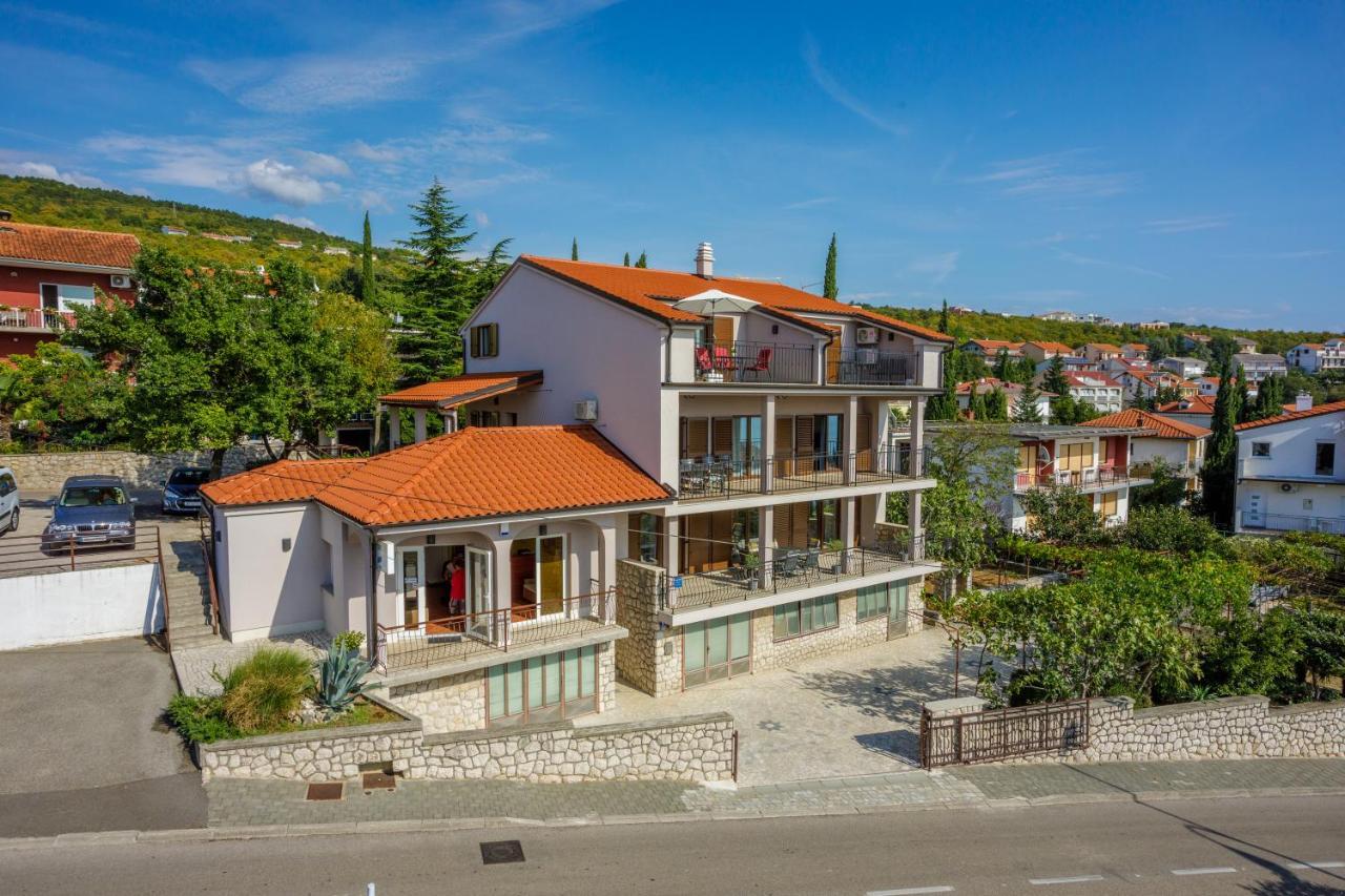 Anton 1 Apartment Crikvenica Ngoại thất bức ảnh