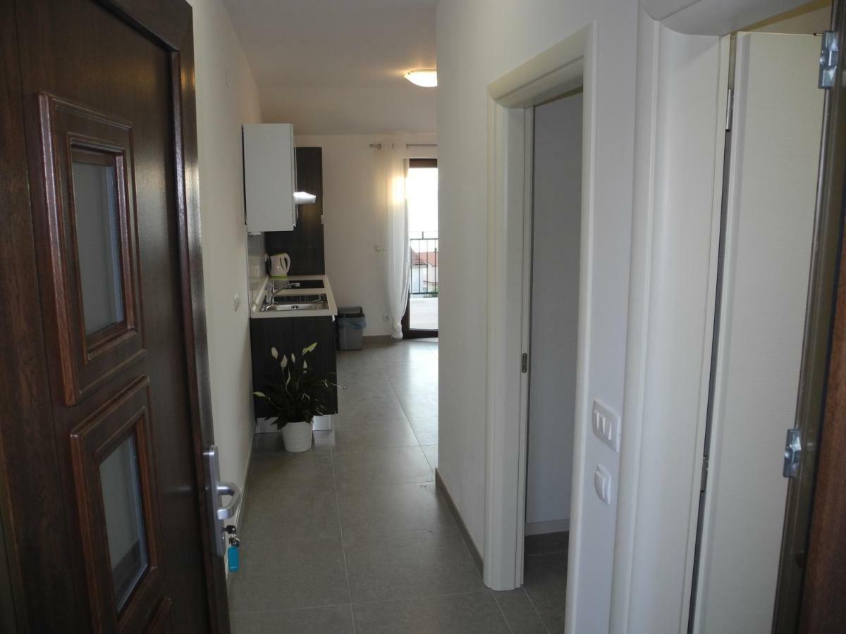 Anton 1 Apartment Crikvenica Ngoại thất bức ảnh